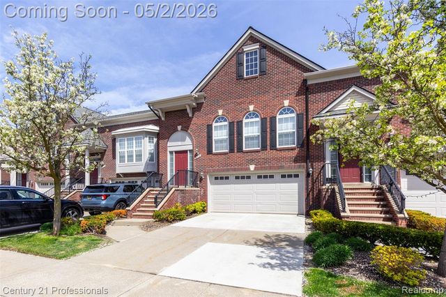 955 Sandalwood Drive, Troy, MI 48085