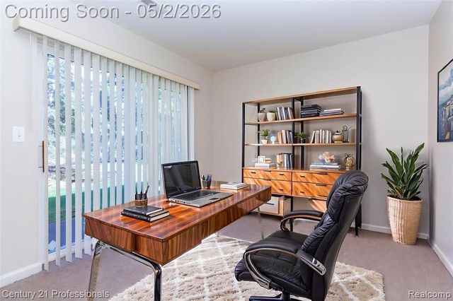 955 Sandalwood Drive, Troy, MI 48085
