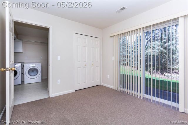 955 Sandalwood Drive, Troy, MI 48085