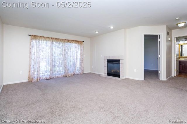 955 Sandalwood Drive, Troy, MI 48085