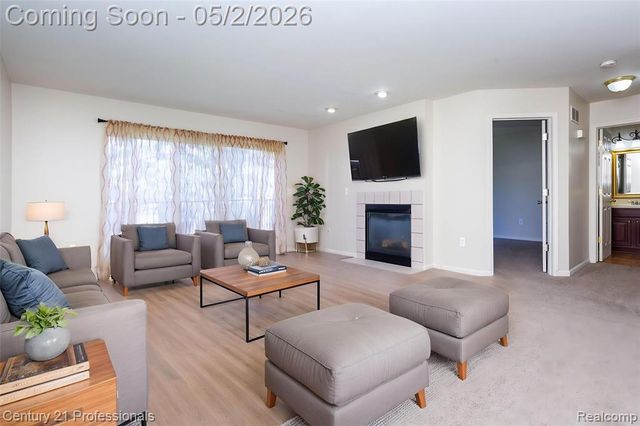 955 Sandalwood Drive, Troy, MI 48085