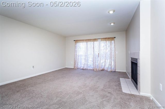 955 Sandalwood Drive, Troy, MI 48085