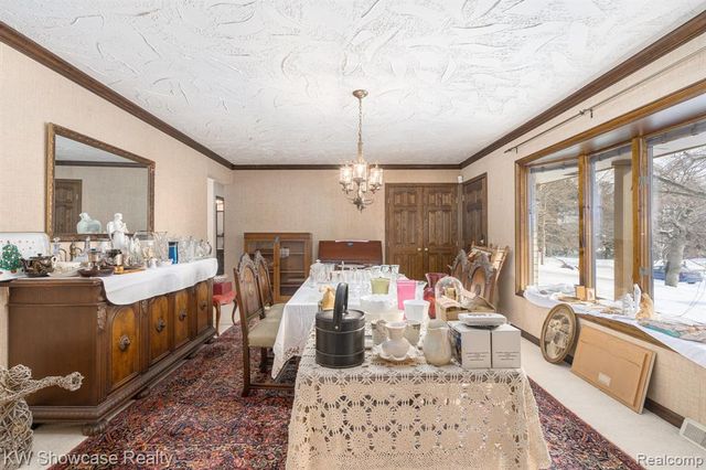 1680 Seminole Trail, Lake Orion, MI 48362