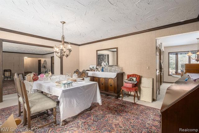 1680 Seminole Trail, Lake Orion, MI 48362