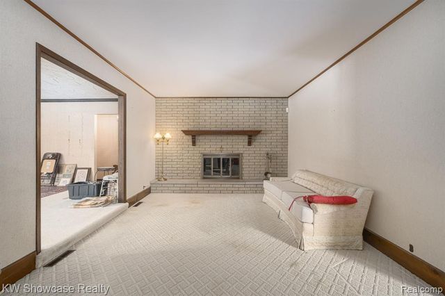 1680 Seminole Trail, Lake Orion, MI 48362