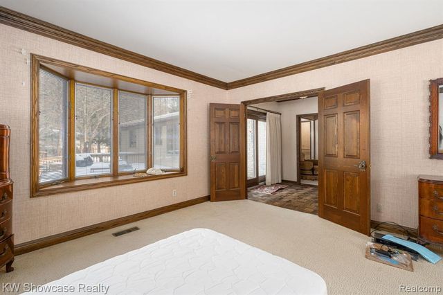 1680 Seminole Trail, Lake Orion, MI 48362