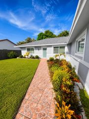7434 Thatcher Avenue, Lake Worth, FL 33462