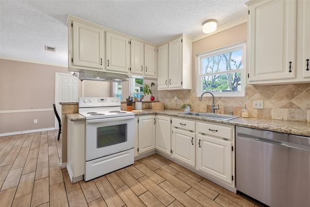 1214 Bittersweet Drive, Richmond, TX 77406