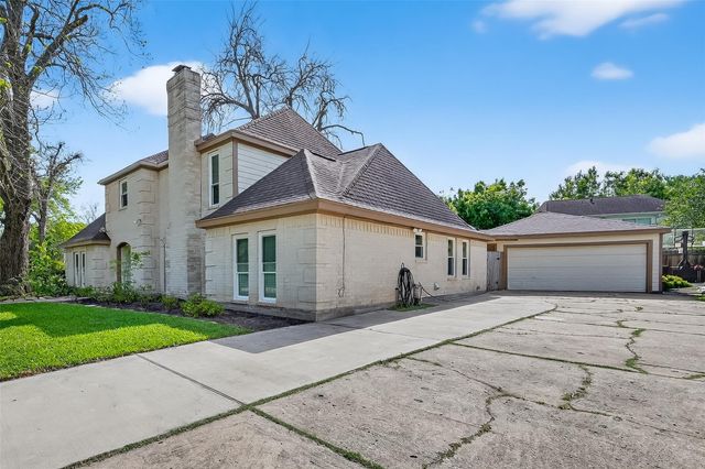 1214 Bittersweet Drive, Richmond, TX 77406