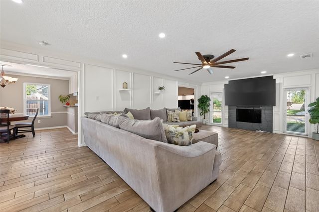 1214 Bittersweet Drive, Richmond, TX 77406