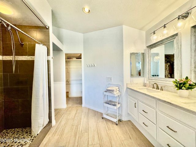 12768 N Lantern Way, Oro Valley, AZ 85755