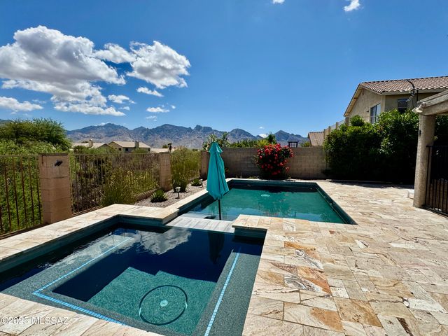 12768 N Lantern Way, Oro Valley, AZ 85755