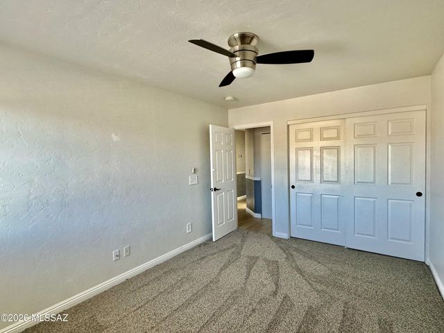 12768 N Lantern Way, Oro Valley, AZ 85755