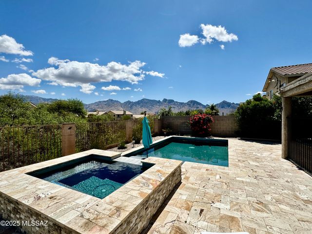 12768 N Lantern Way, Oro Valley, AZ 85755
