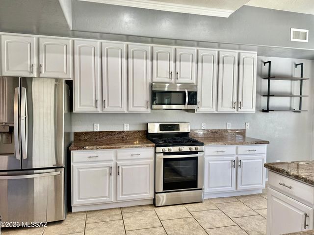 12768 N Lantern Way, Oro Valley, AZ 85755