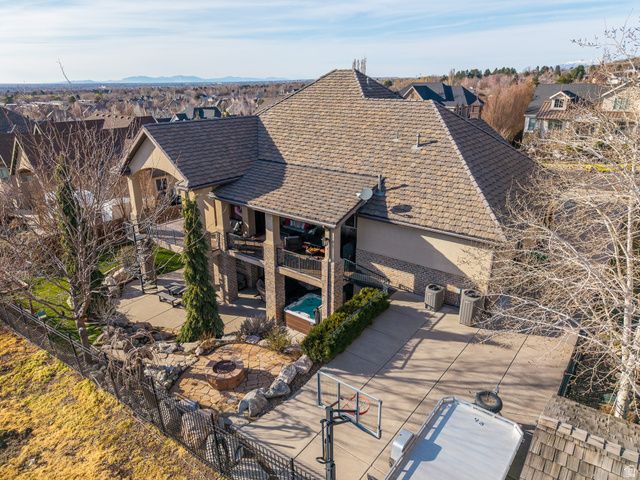 1582 HIDDEN SPRINGS PKWY, Fruit Heights, UT 84037