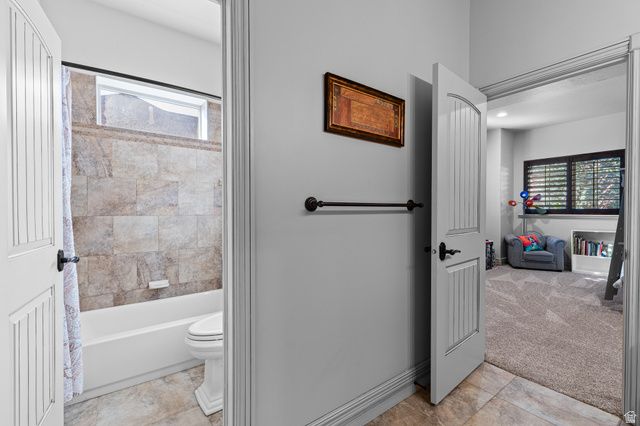 1582 HIDDEN SPRINGS PKWY, Fruit Heights, UT 84037