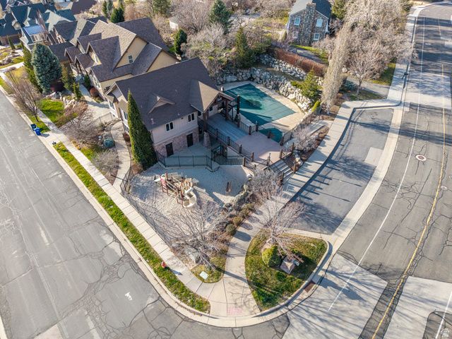 1582 HIDDEN SPRINGS PKWY, Fruit Heights, UT 84037