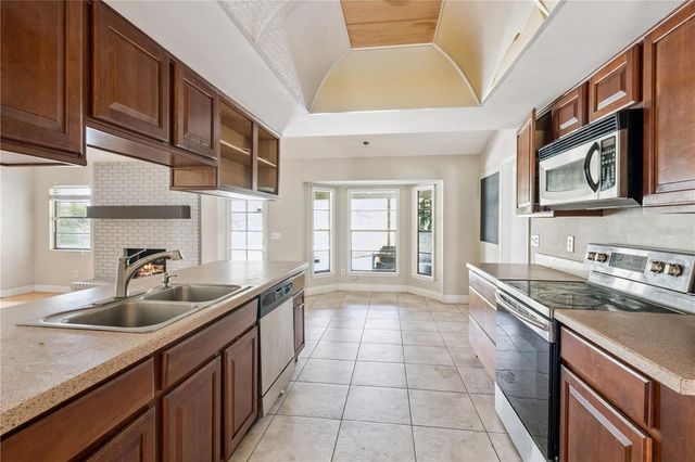 8107 STEEPLECHASE BOULEVARD, Orlando, FL 32818