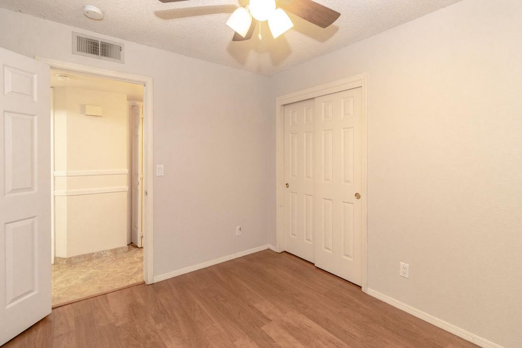Image 20 of property listing at 6365 N Carica Avenue, Fresno, CA 93722