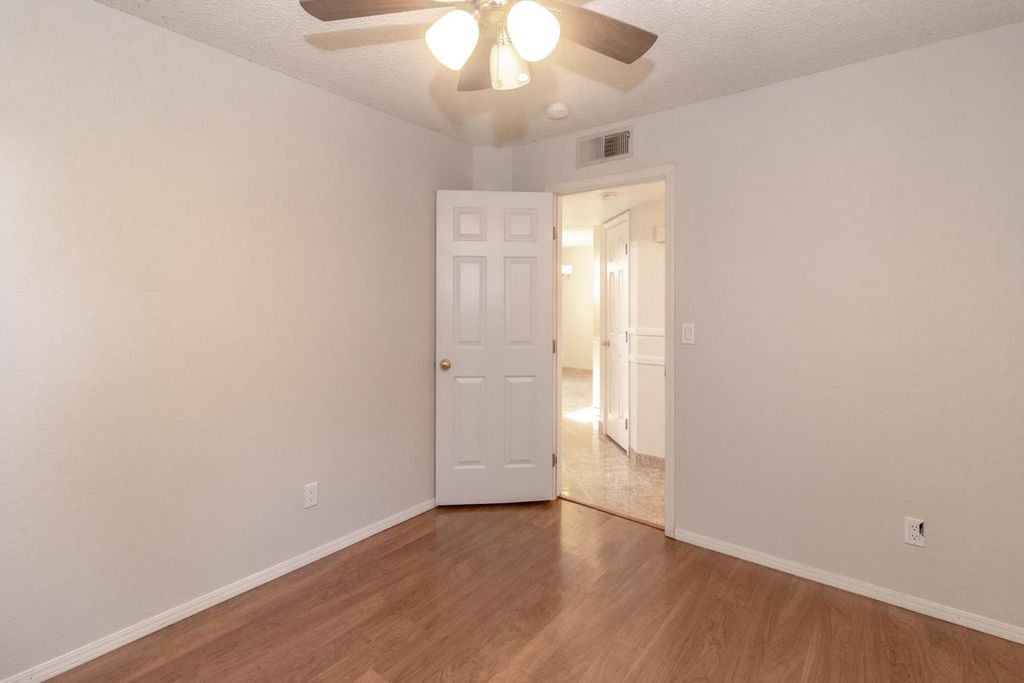 Image 21 of property listing at 6365 N Carica Avenue, Fresno, CA 93722