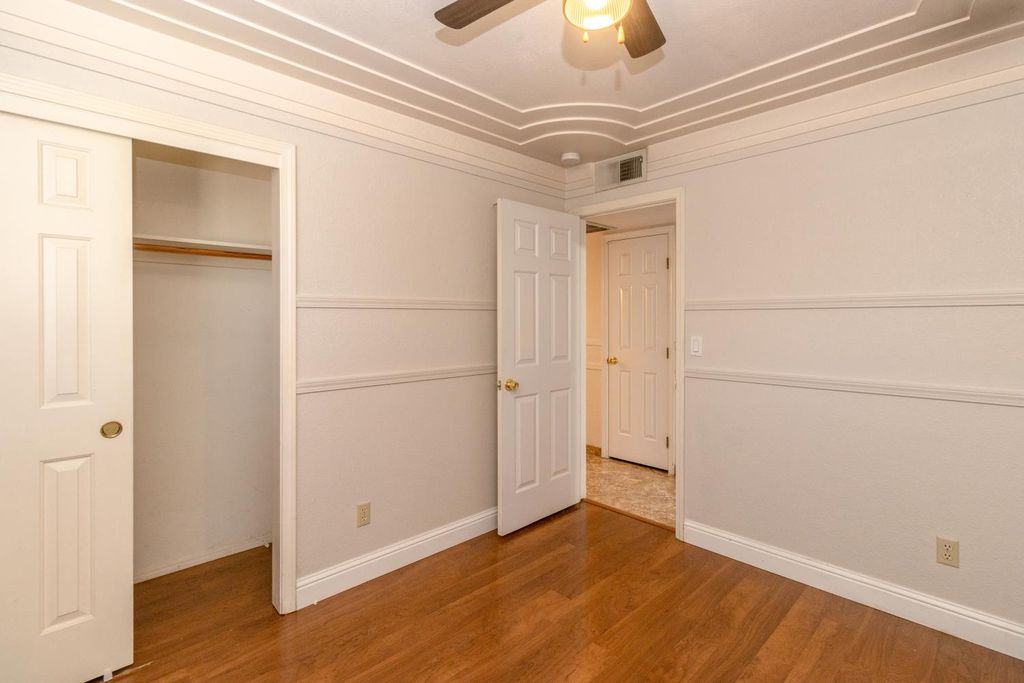 Image 26 of property listing at 6365 N Carica Avenue, Fresno, CA 93722