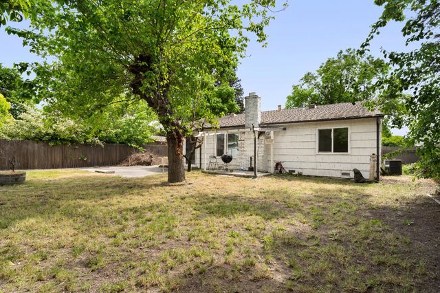 4431 Bouts Pkwy, Sacramento, CA 95823