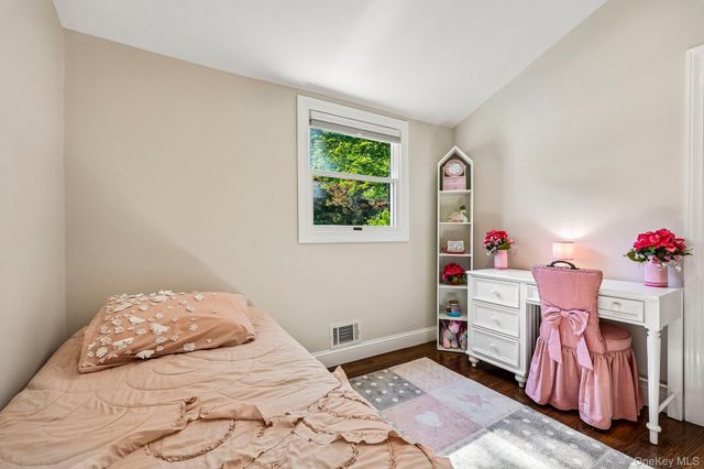13 Beech Street, Nanuet, NY 10954