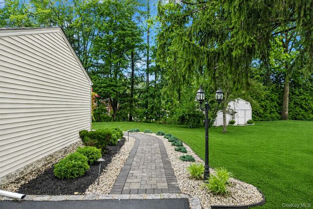 13 Beech Street, Nanuet, NY 10954