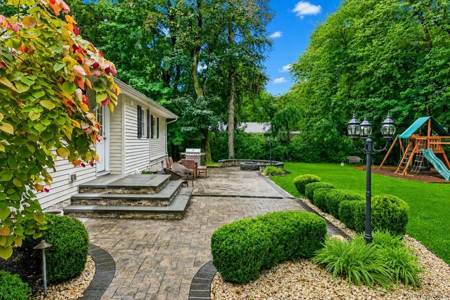 13 Beech Street, Nanuet, NY 10954