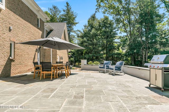 15 Brandywine Lane, Colts Neck, NJ 07722