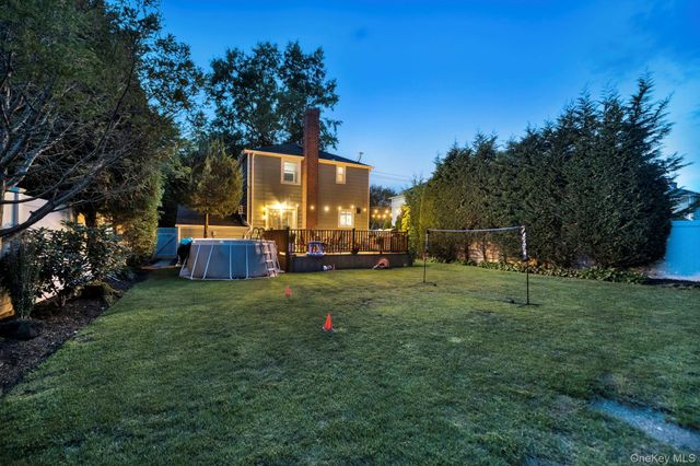 404 Little Whaleneck Road, Merrick, NY 11566