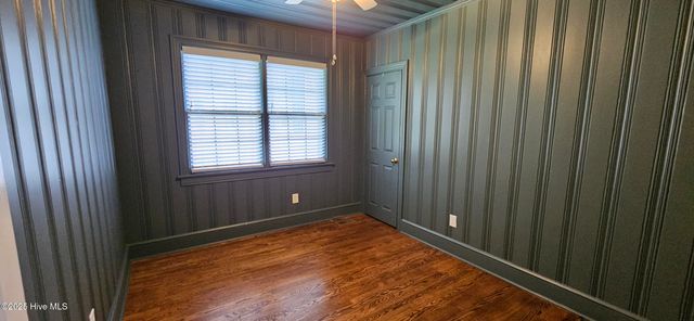 907 Raleigh Road, Clinton, NC 28328
