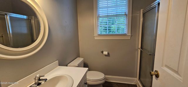 907 Raleigh Road, Clinton, NC 28328