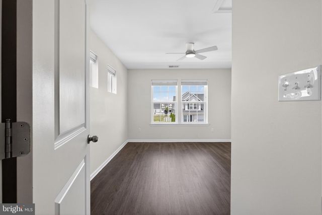 240 ROSSNAKILL RD, Middletown, DE 19709