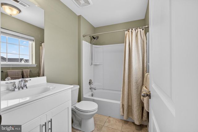 240 ROSSNAKILL RD, Middletown, DE 19709