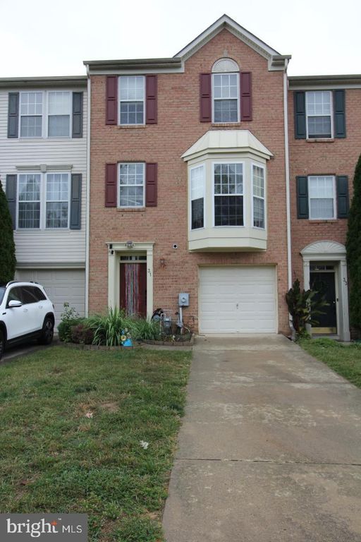 31 COLTS NECK DR, Sicklerville, NJ 08081
