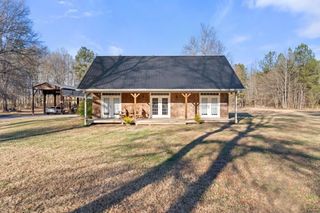 353 Morris SE Road, Silver Creek, GA 30173