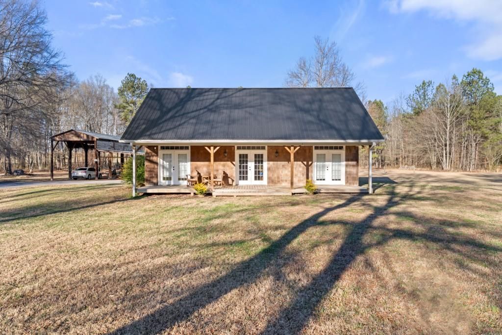 353 Morris SE Road, Silver Creek, GA 30173