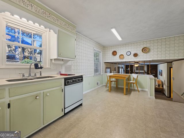 4162 Cimarron Drive, Clarkston, GA 30021