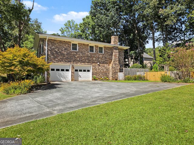 4162 Cimarron Drive, Clarkston, GA 30021