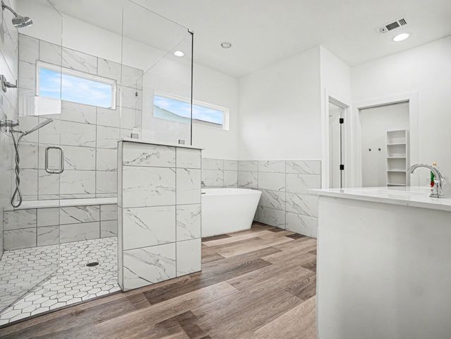 318 James Street, Mabank, TX 75147