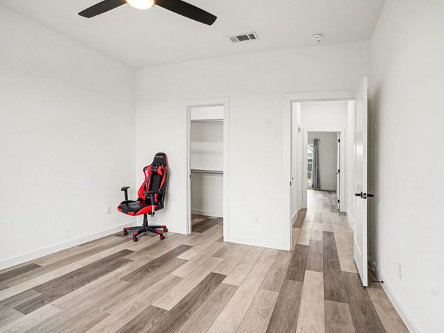 318 James Street, Mabank, TX 75147