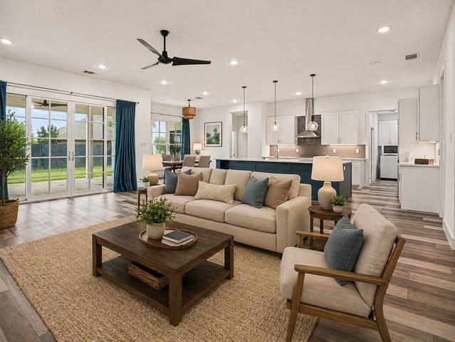 318 James Street, Mabank, TX 75147