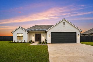 318 James Street, Mabank, TX 75147