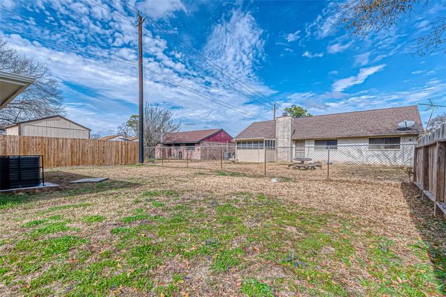 8619 Valley Meadow Drive, Houston, TX 77078