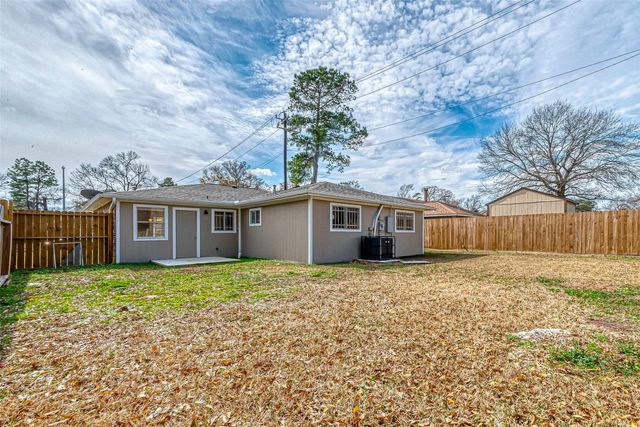 8619 Valley Meadow Drive, Houston, TX 77078