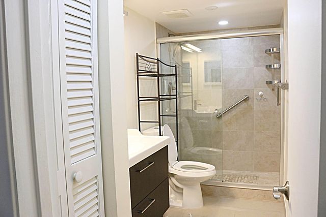 230 NE 26th Avenue 1070, Boynton Beach, FL 33435