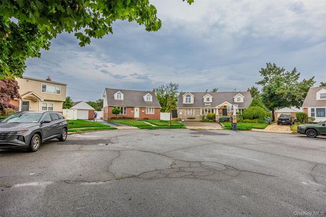 2728 Concord Drive, East Meadow, NY 11554