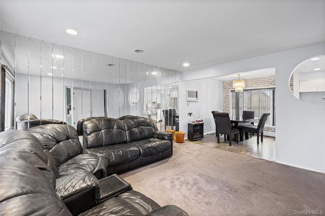 2728 Concord Drive, East Meadow, NY 11554